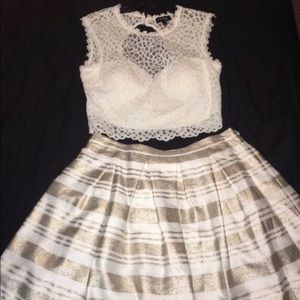 Love reign 2 piece set- gold and white